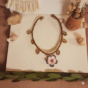 Handmade Boho Hawaiian Flower Pendant Choker Necklace with Shells for Women